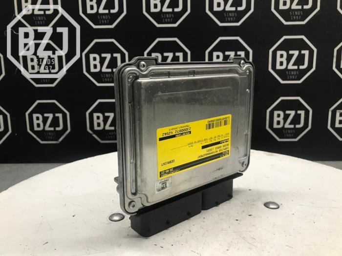Calculateur moteur d'un Skoda Kamiq 1.5 TSI 16V 2020