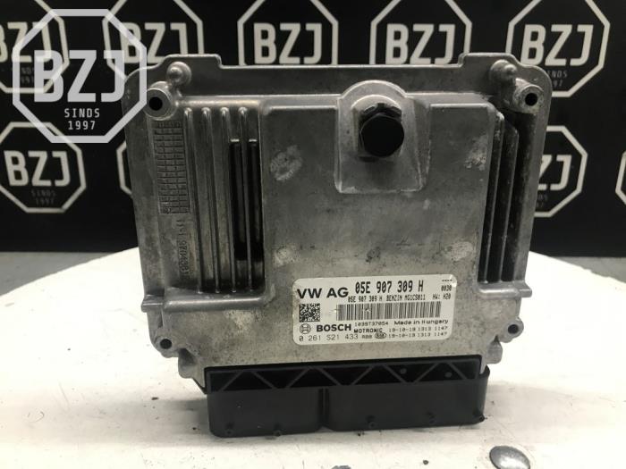 Calculateur moteur d'un Skoda Kamiq 1.5 TSI 16V 2020