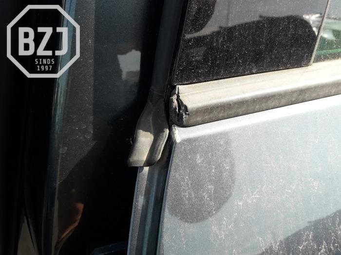 Portière 4portes arrière gauche d'un Skoda Kamiq 1.5 TSI 16V 2020