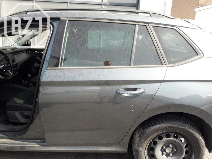 Portière 4portes arrière gauche d'un Skoda Kamiq 1.5 TSI 16V 2020