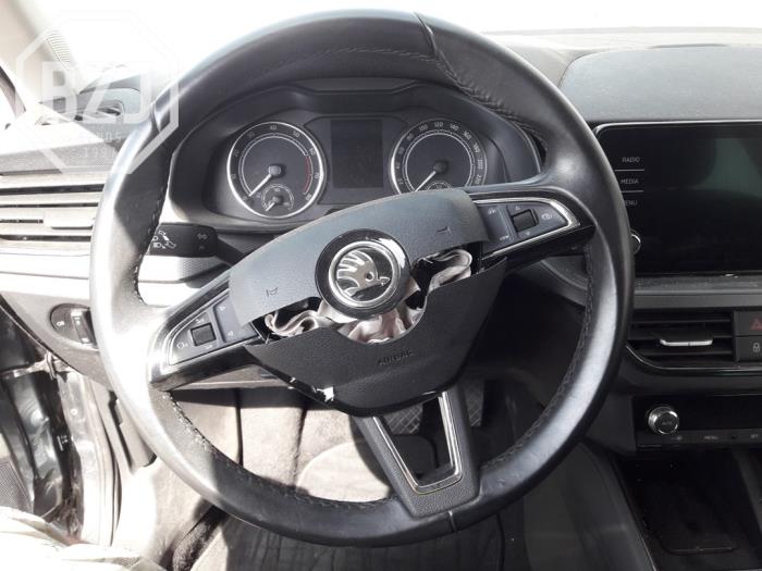 Volant d'un Skoda Kamiq 1.5 TSI 16V 2020