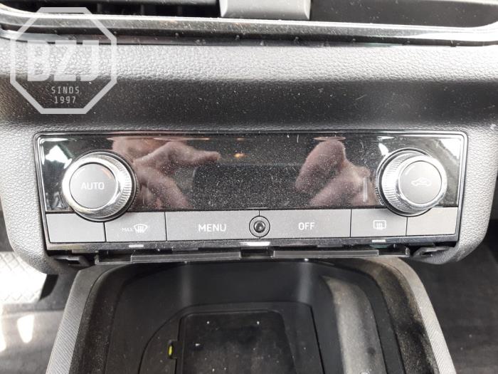 Panneau climatronic d'un Skoda Kamiq 1.5 TSI 16V 2020