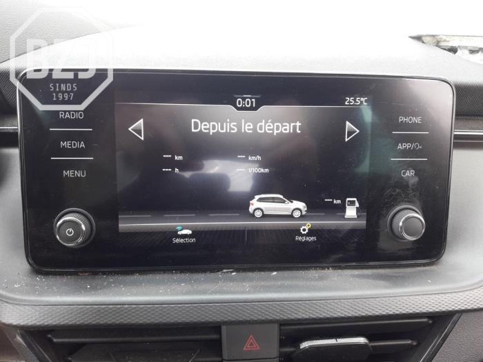 Display unité de contrôle multi media d'un Skoda Kamiq 1.5 TSI 16V 2020