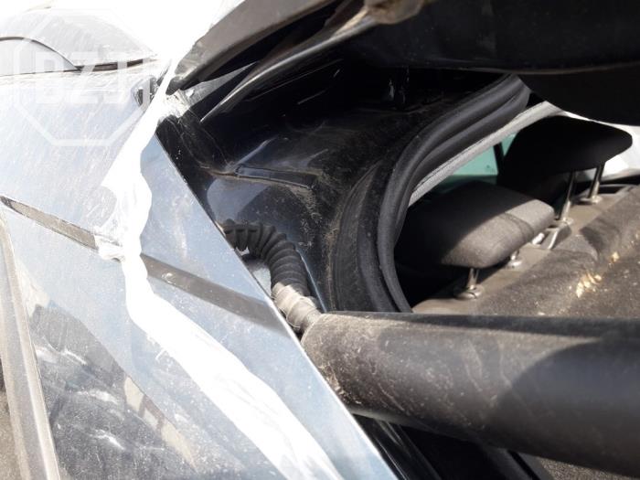 Amortisseur à gaz arrière gauche d'un Skoda Kamiq 1.5 TSI 16V 2020