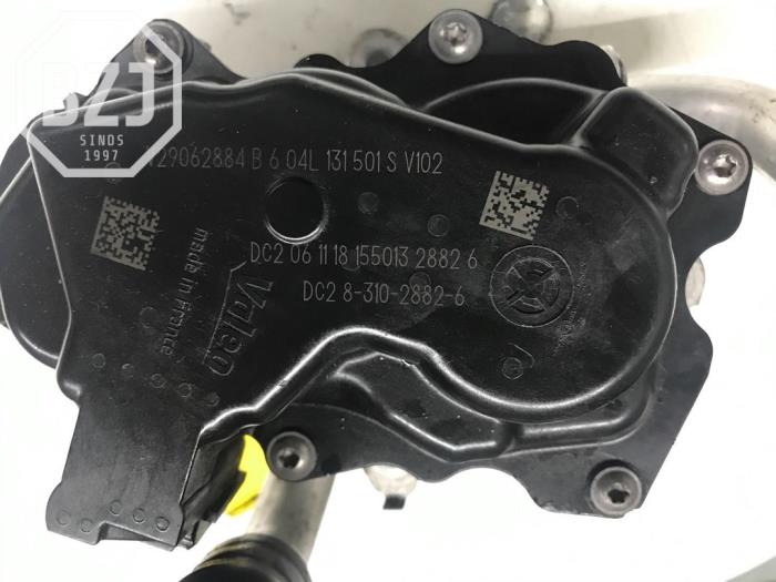 EGR valve from a Seat Arona (KJX) 1.6 TDI 115 2019