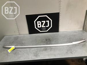 Used Roof rail, left Nissan Qashqai (J11) 1.3 DIG-T 160 16V Price on request offered by BZJ b.v.
