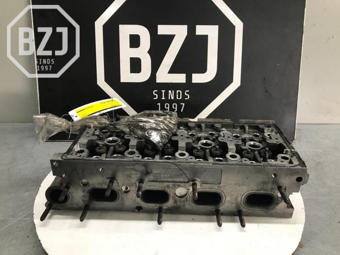 Begagnade Topplock Seat Arona Pris på förfrågan erbjuds av BZJ b.v.
