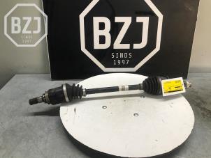 Usagé Cardan gauche (transmission) Opel Agila (B) 1.0 12V Prix sur demande proposé par BZJ b.v.
