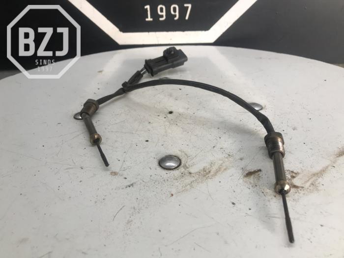 Begagnade Partikelfiltersensor Citroen C4 Cactus (0B/0P) 1.6 Blue Hdi 100 Pris på förfrågan erbjuds av BZJ b.v.