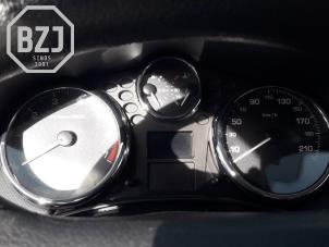 Usagé Compteur kilométrique KM Peugeot 207 CC (WB) 1.6 16V Prix sur demande proposé par BZJ b.v.