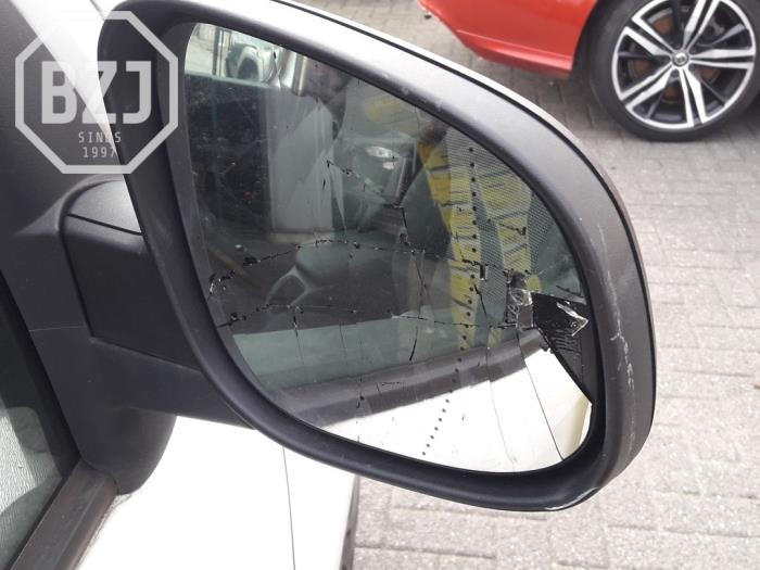 Außenspiegel rechts van een Mercedes-Benz Citan (415.6) 1.5 111 CDI 2016