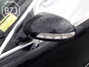 Used Wing mirror, left Mercedes S (W221) 3.0 S-320 CDI 24V Price € 150,00 Margin scheme offered by BZJ b.v.