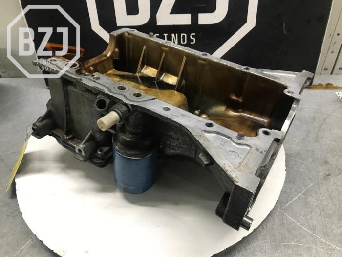 Gebrauchte Ölwanne Hyundai i20 1.2i 16V Preis auf Anfrage angeboten von BZJ b.v.