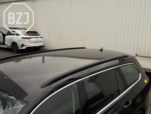 Usagé Kit rails de toit Volkswagen Passat Variant (3G5) 1.4 GTE 16V Prix € 150,00 Règlement à la marge proposé par BZJ b.v.