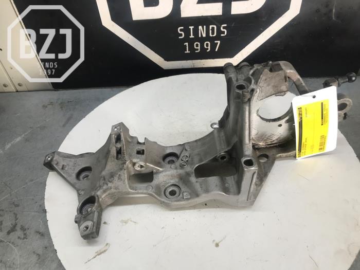 Support (miscellaneous) from a Skoda Octavia Combi (5EAC) 1.6 TDI 16V 2019