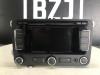 Navigation system from a Volkswagen Beetle (16AB) 1.4 TSI 160 16V 2013