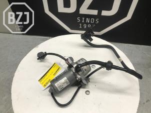 Usagé Pompe à vide assistant de freinage Renault Kangoo/Grand Kangoo (KW) ZE Prix sur demande proposé par BZJ b.v.