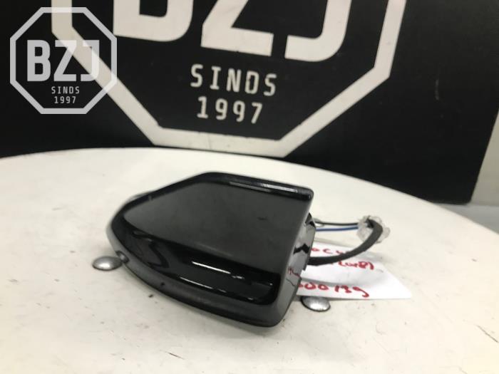 Używane Antena GPS Ford Focus 4 1.0 Ti-VCT EcoBoost 12V 100 Cena na żądanie oferowane przez BZJ b.v.
