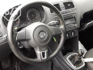 Usados Volante Volkswagen Polo V (6R) 1.2 TDI 12V BlueMotion Precio de solicitud ofrecido por BZJ b.v.