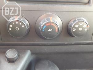 Used Heater control panel Renault Master IV (MA/MB/MC/MD/MH/MF/MG/MH) 2.3 dCi 135 16V FWD Price on request offered by BZJ b.v.
