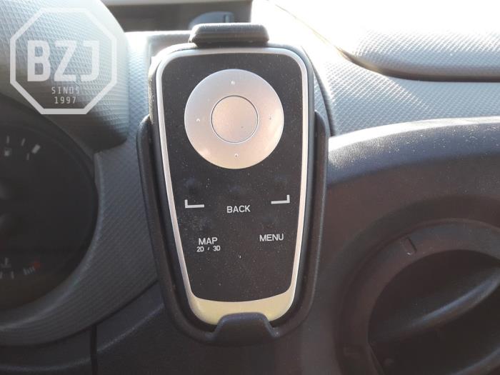 Używane Panel obslugi nawigacji Renault Master III (MA/MB/MC/MD/MH/MF/MG/MH) 2.3 dCi 135 16V FWD Cena na żądanie oferowane przez BZJ b.v.