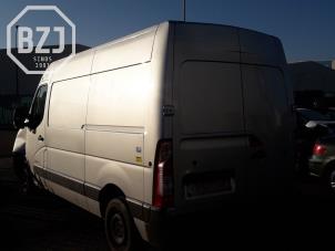 Used Rear side panel, left Renault Master IV (MA/MB/MC/MD/MH/MF/MG/MH) 2.3 dCi 135 16V FWD Price on request offered by BZJ b.v.