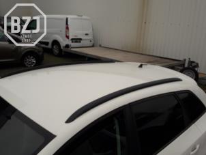 Używane Zestaw relingów dachowych Seat Ibiza ST (6J8) 1.2 TDI Ecomotive Cena na żądanie oferowane przez BZJ b.v.