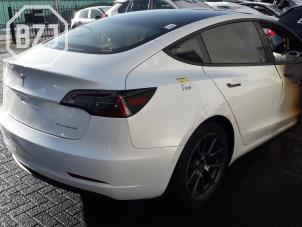 Gebrauchte Seitenpaneel rechts hinten Tesla Model 3 Long Range, Performance AWD Preis auf Anfrage angeboten von BZJ b.v.