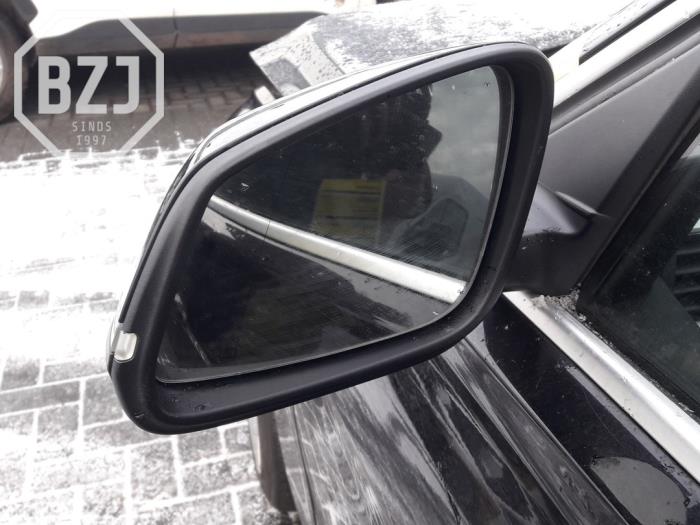 Außenspiegel links van een BMW 3 serie (F30) 320d 2.0 16V EfficientDynamicsEdition 2013