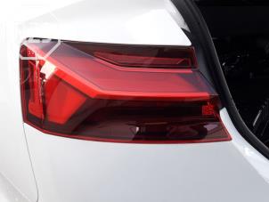 Usagé Feu arrière gauche Audi A5 Cabrio (F57/F5E) 2.0 40 TFSI Mild Hybrid 16V Prix sur demande proposé par BZJ b.v.