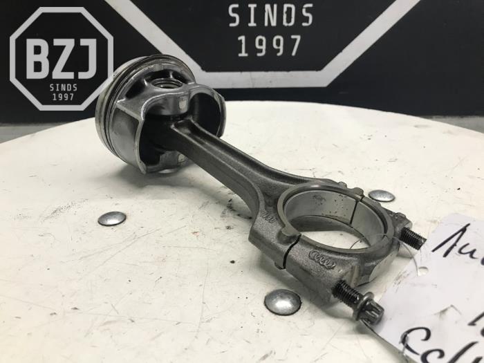 Usagé Piston Audi A4 Prix sur demande proposé par BZJ b.v.
