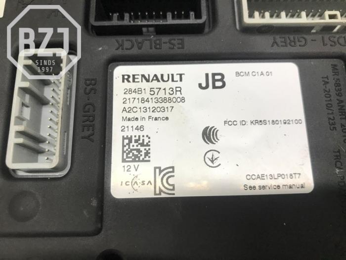 Engine management computer from a Renault Clio V (RJAB) 1.0 TCe 90 12V 2021