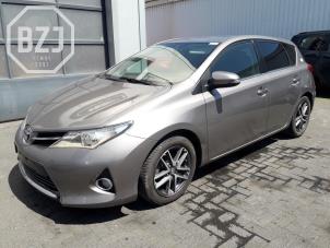 Used Front wing, left Toyota Auris (E18) 1.4 D-4D-F 16V Price on request offered by BZJ b.v.