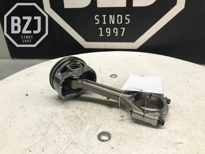Used Piston Kia Picanto Price on request offered by BZJ b.v.