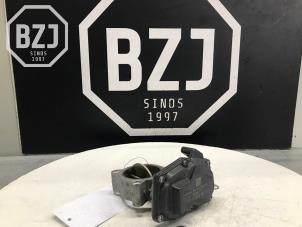 Used Throttle body BMW 3 serie (F30) 320d 2.0 16V EfficientDynamicsEdition Price on request offered by BZJ b.v.