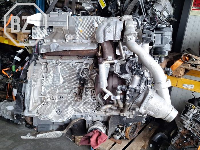 Engine from a BMW X5 (G05) xDrive 30d 3.0 Turbo 24V Mild Hybrid 2021