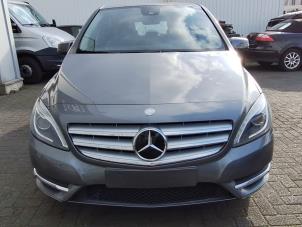 Used Front end, complete Mercedes B (W246,242) 1.6 B-200 BlueEFFICIENCY Turbo 16V Price on request offered by BZJ b.v.