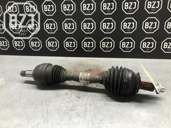 Gebrauchte Antriebswelle links vorne Mercedes B (W246/W242) 1.6 B-200 BlueEFFICIENCY Turbo 16V Preis auf Anfrage angeboten von BZJ b.v.