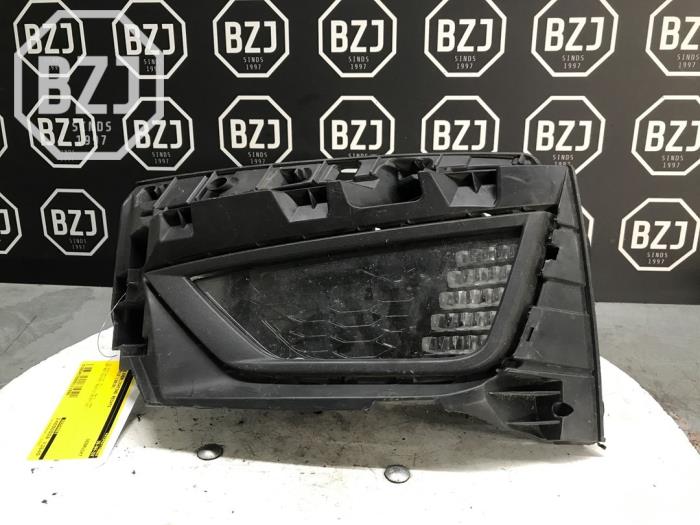 Daytime running light, right from a Volkswagen Polo VI (AW1) 1.0 12V BlueMotion Technology 2019