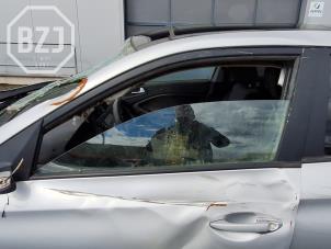 Used Door window 4-door, front left Hyundai i20 (GBB) 1.2i 16V Lpi Price on request offered by BZJ b.v.