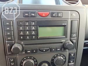 Used Radio CD player Landrover Discovery III (LAA/TAA) 2.7 TD V6 Price on request offered by BZJ b.v.