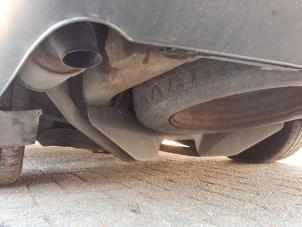 Used Exhaust rear silencer Landrover Discovery III (LAA/TAA) 2.7 TD V6 Price on request offered by BZJ b.v.