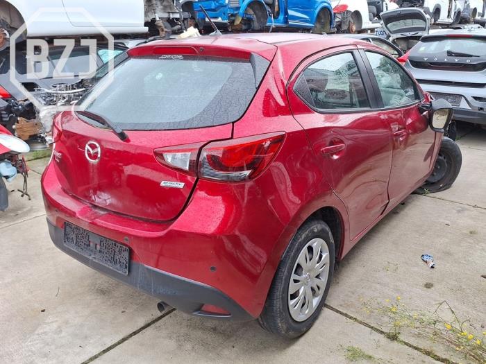 Używane Panel boczny prawy tyl Mazda 2 (DJ/DL) 1.5 SkyActiv-G 75 Cena na żądanie oferowane przez BZJ b.v.