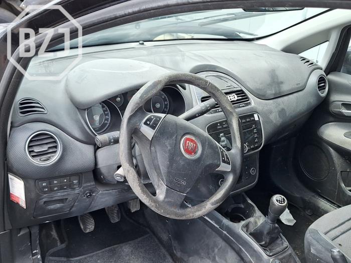 Używane Panel Fiat Punto Evo (199) 1.3 JTD Multijet 85 16V Euro 5 Cena na żądanie oferowane przez BZJ b.v.