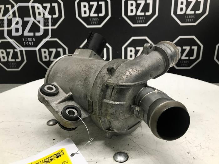 Begagnade Vattenpump Ford Mondeo Pris på förfrågan erbjuds av BZJ b.v.