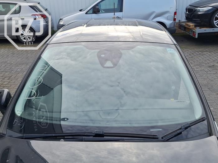 Gebrauchte Windschutzscheibe Ford Fiesta 7 1.0 EcoBoost 12V 100 Preis € 150,00 Margenregelung angeboten von BZJ b.v.