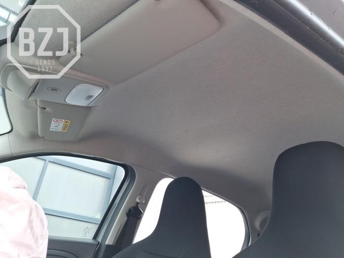 Używane Podsufitka Smart Forfour (453) 1.0 12V Cena na żądanie oferowane przez BZJ b.v.
