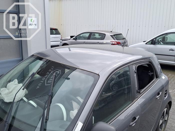 Używane Dach Smart Forfour (453) 1.0 12V Cena na żądanie oferowane przez BZJ b.v.