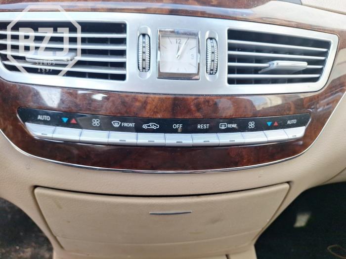 Begagnade Klimatpanel Mercedes S (W221) 3.5 S-350 24V Pris på förfrågan erbjuds av BZJ b.v.