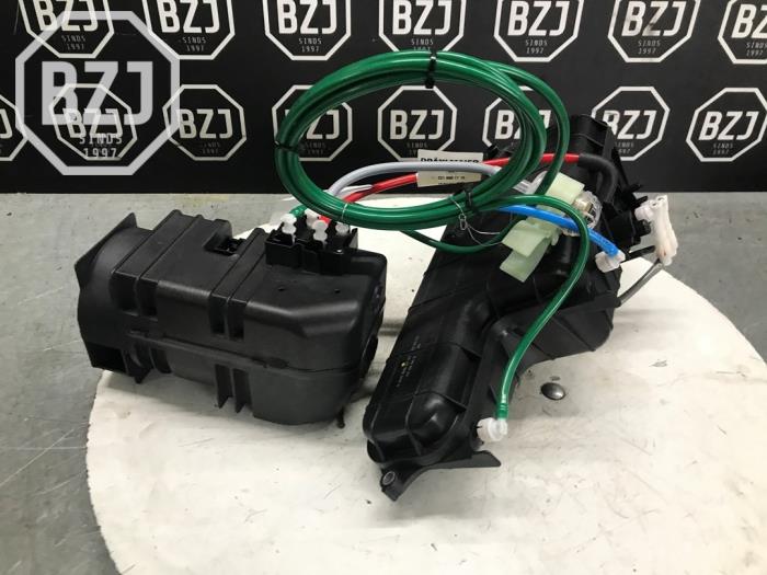 Begagnade Luftpump (fjädring) Mercedes S (W221) 3.5 S-350 24V Pris på förfrågan erbjuds av BZJ b.v.